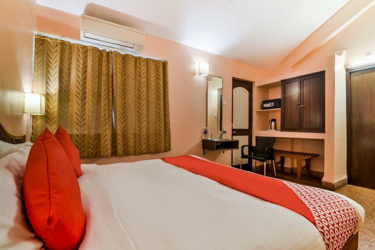 Oyo 807 Hotel Gopika International Goa Buitenkant foto
