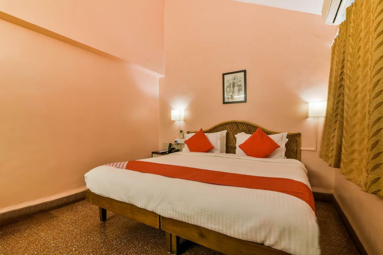 Oyo 807 Hotel Gopika International Goa Buitenkant foto
